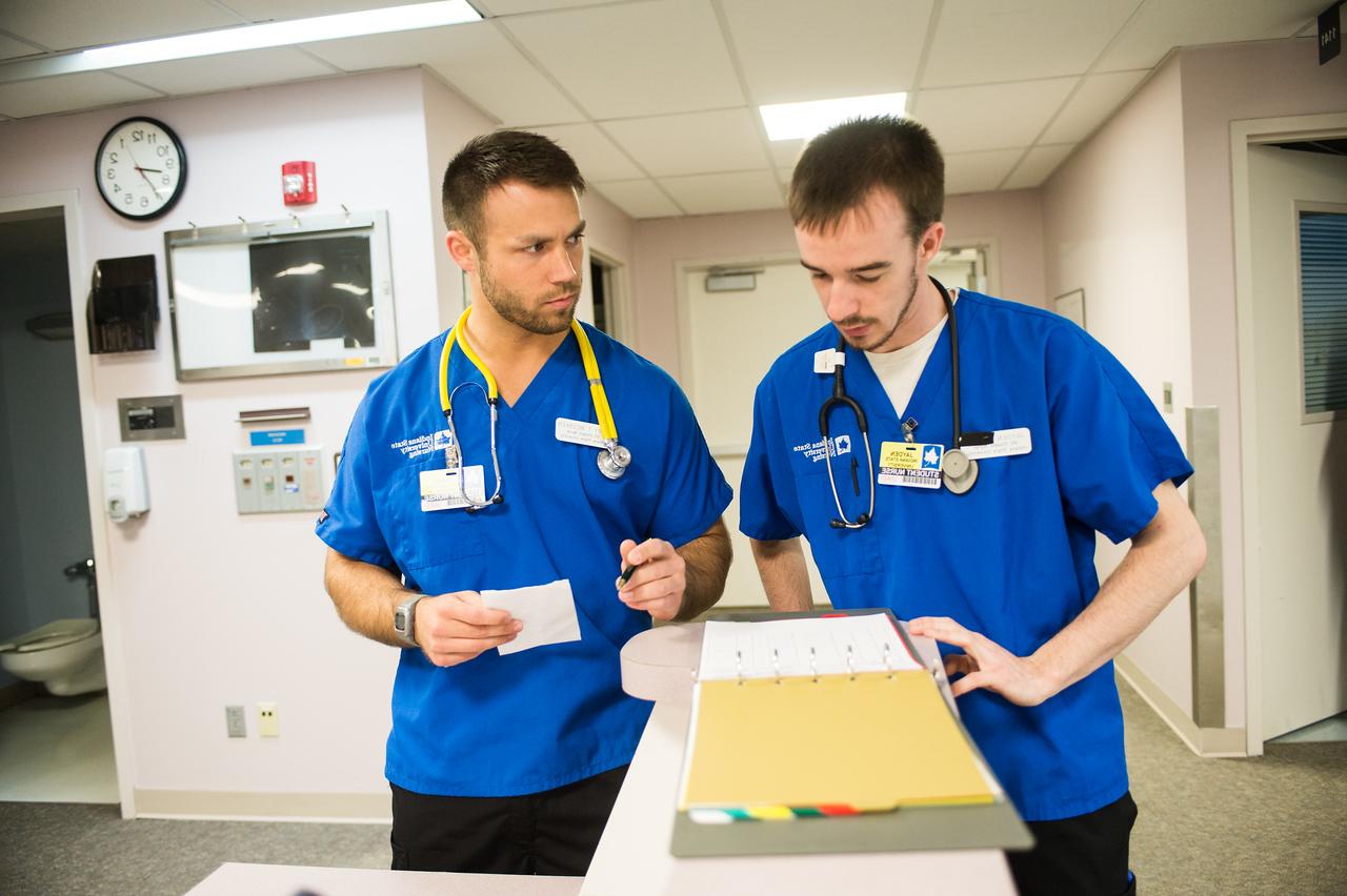 Nursing students in simulation lab at Union Hospital